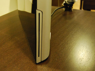 Illustration for article titled Gateway One Unboxed (Verdict: So Shiny and Sweet, It Gives Windows a Good Name)